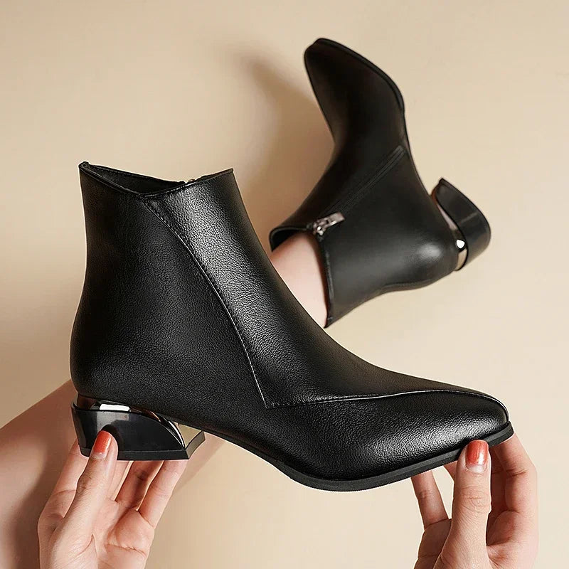 Women’s Boots 172