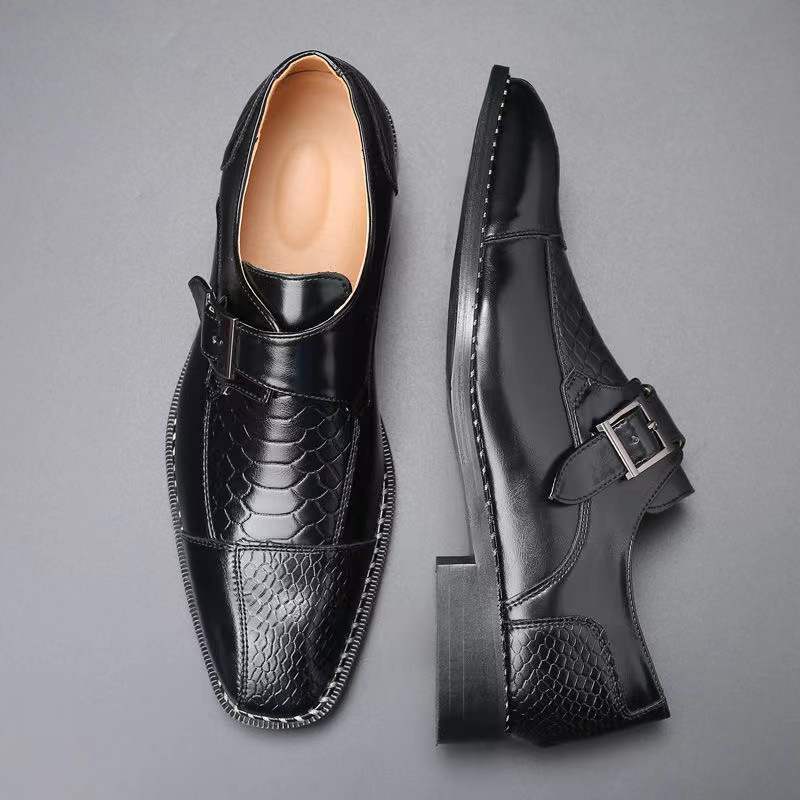 Men’s Shoes 677