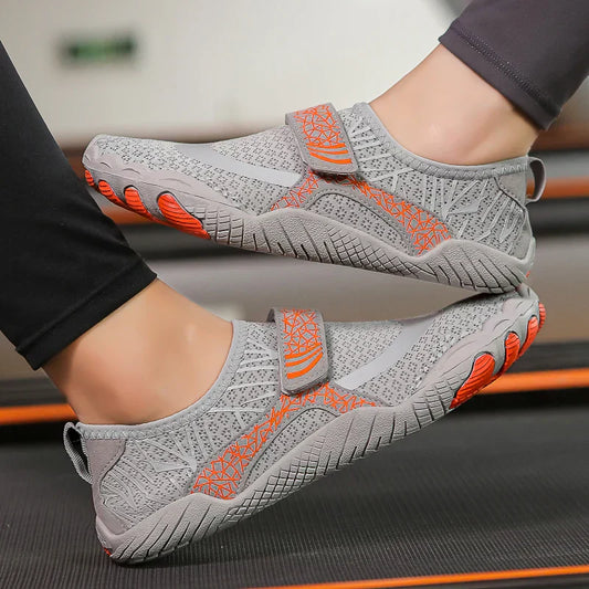 Women’s Sneakers 204