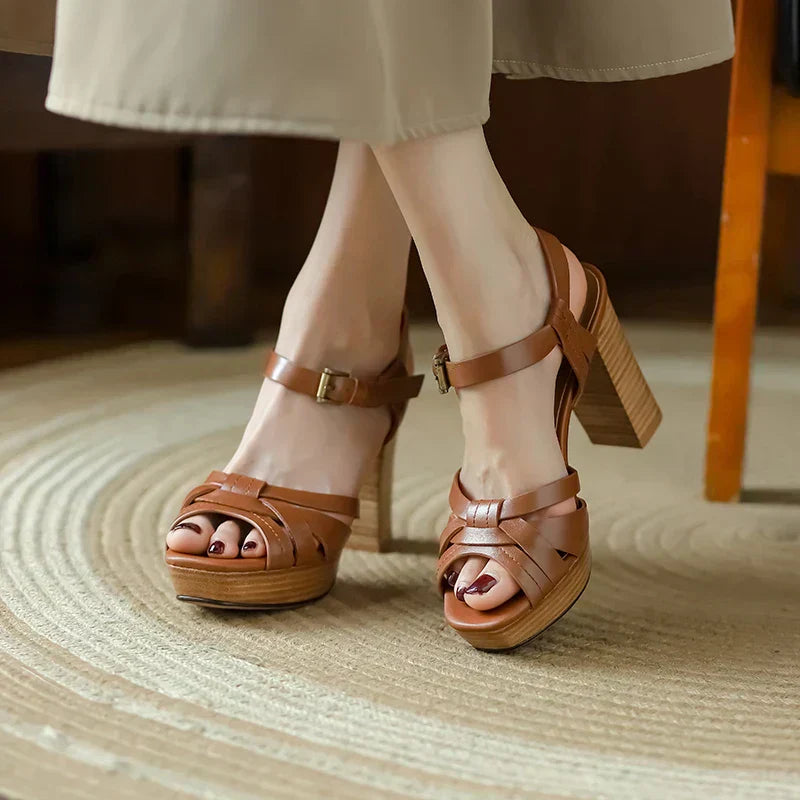 Women’s Heels 217