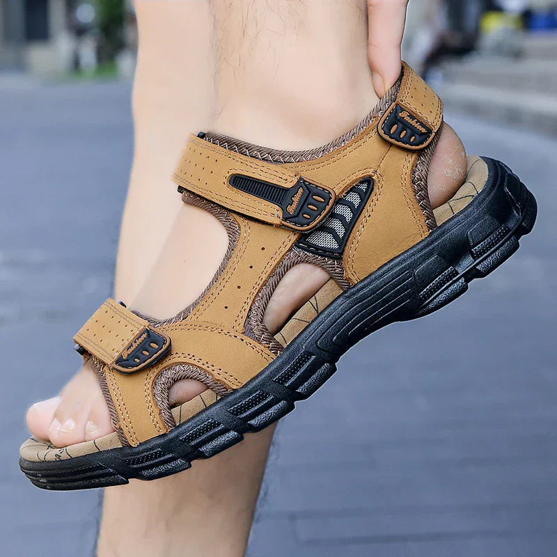 Men’s Sandals 136