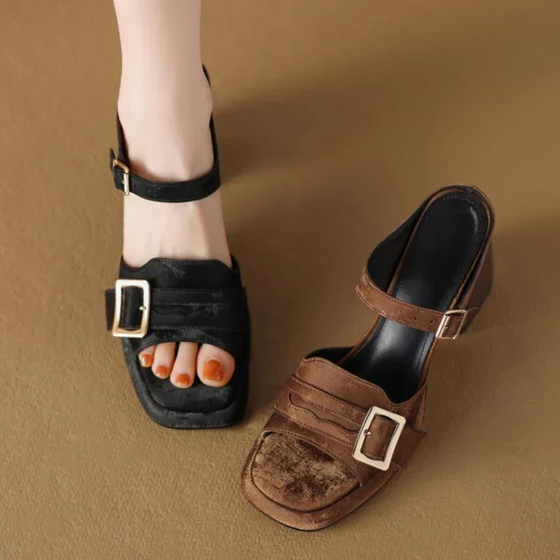 Women’s Sandals 304