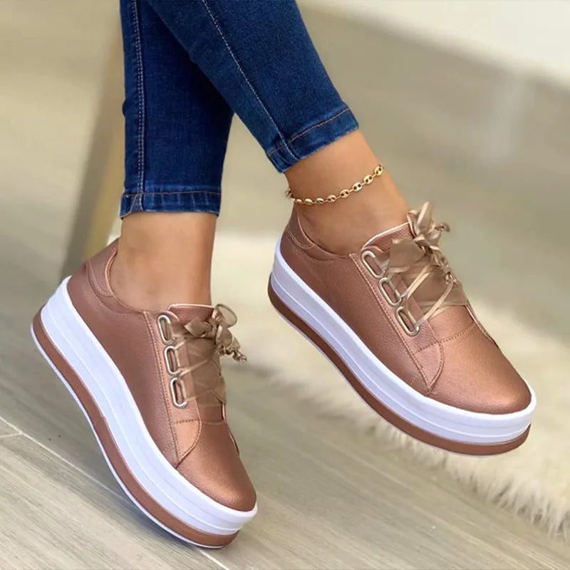 Women’s Sneakers 124