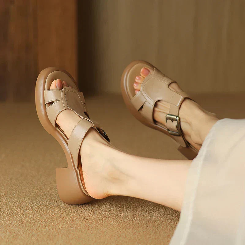 Women’s Sandals  165