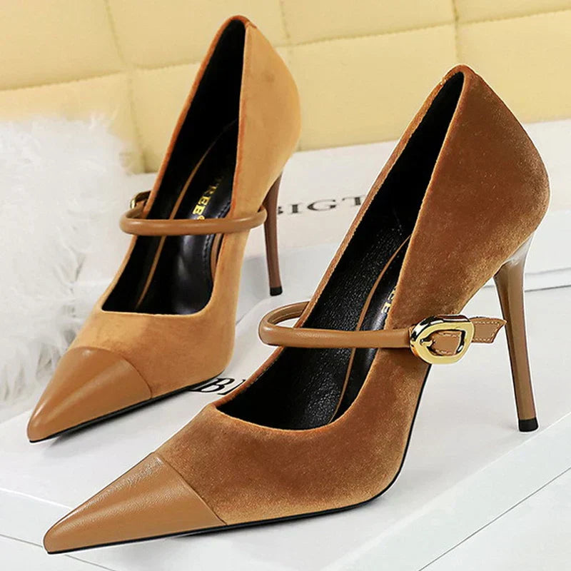 Women’s Heels 174