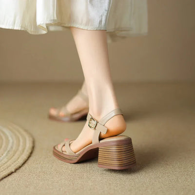 Women’s Heeled Sandals 144