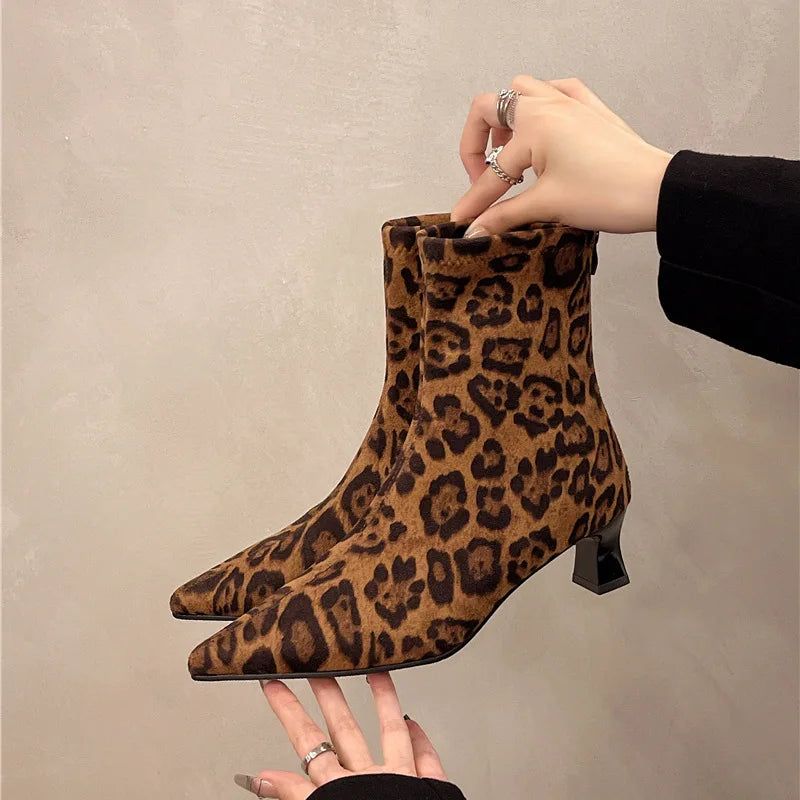 Women’s Boots 142