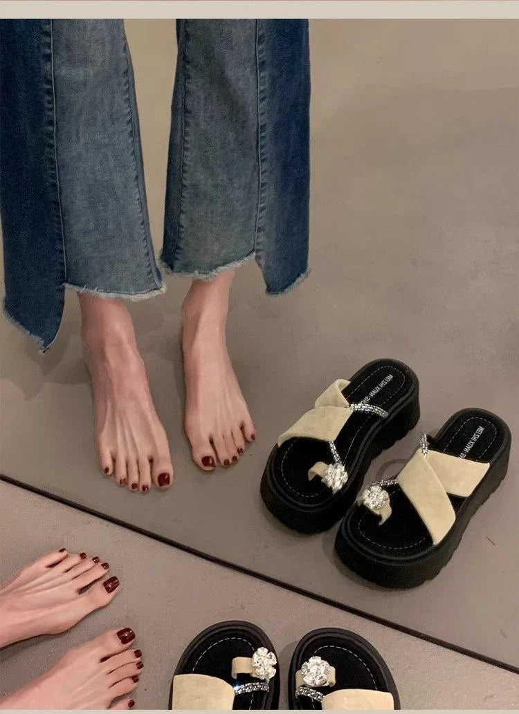 Women’s Slippers 250