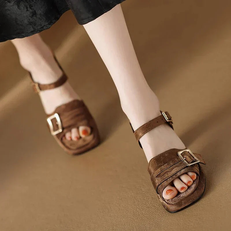 Women’s Sandals 304