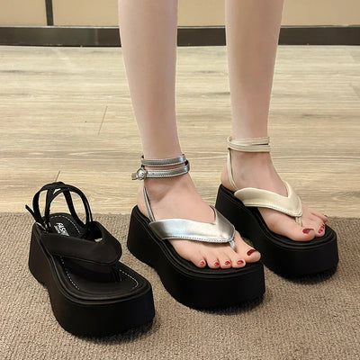 Women’s Sandals 242