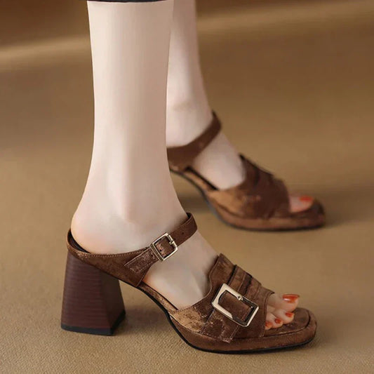 Women’s Sandals 304