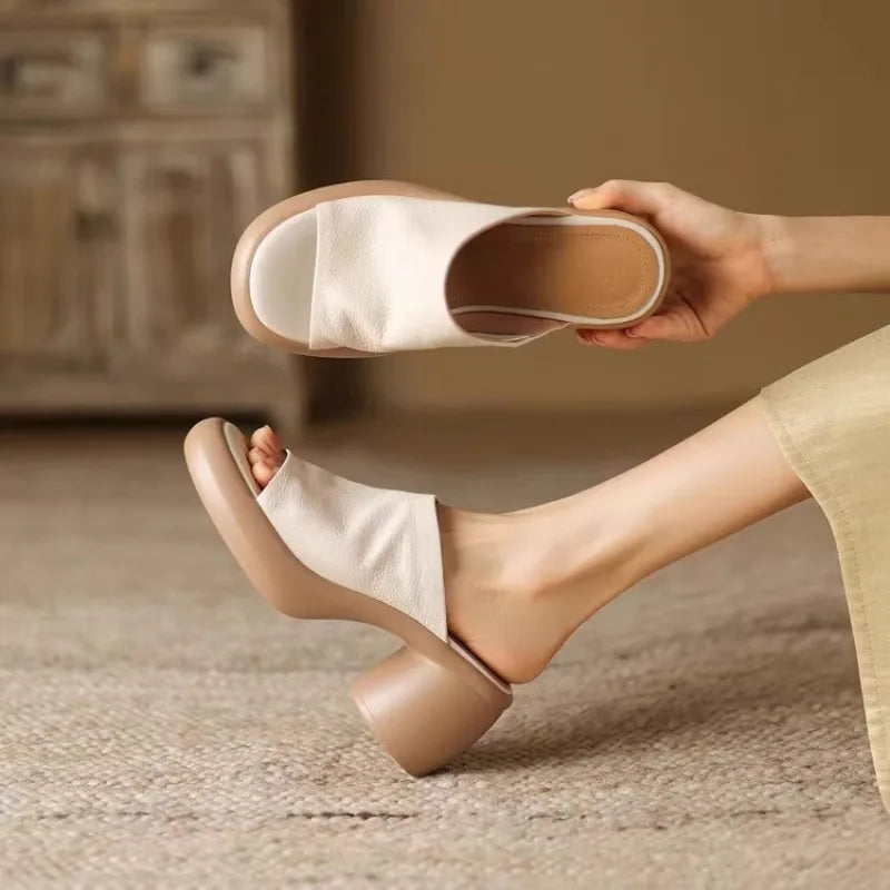 Women’s Sandals 174