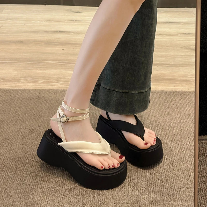 Women’s Sandals 242