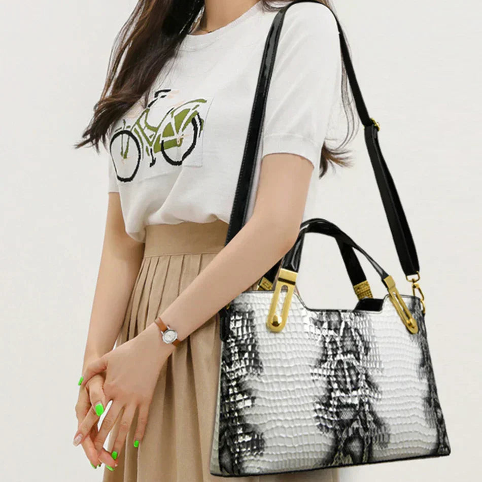 Women’s Bags 105