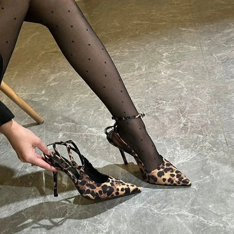 Women’s Heels 164