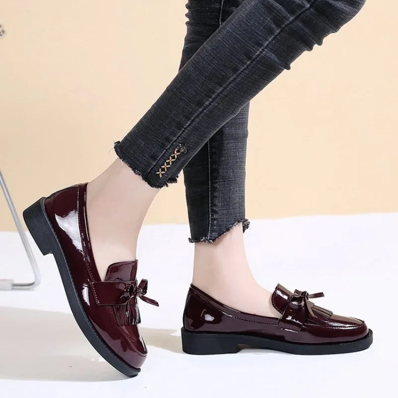 Women’s Sneakers 210