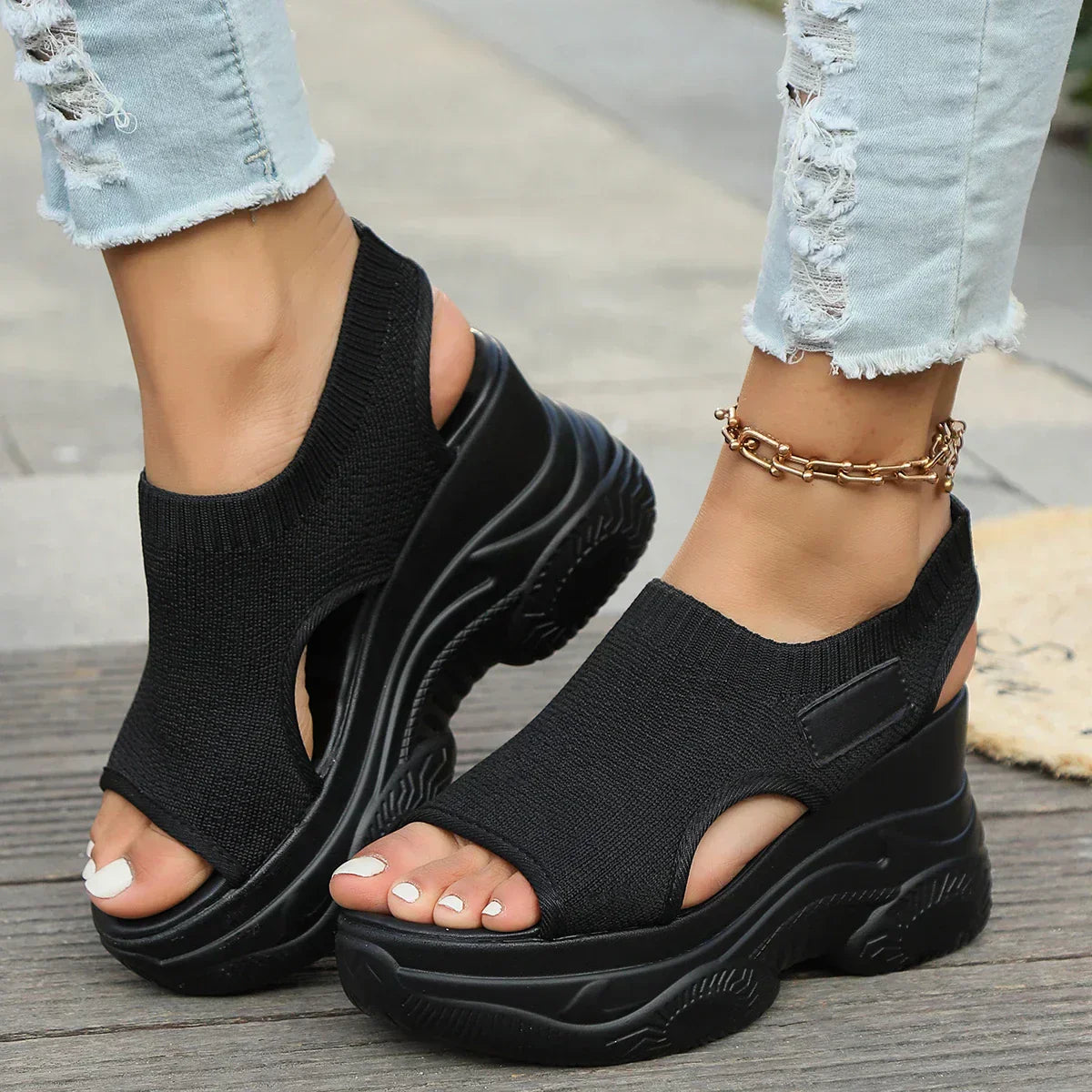 Women’s Sandals 201