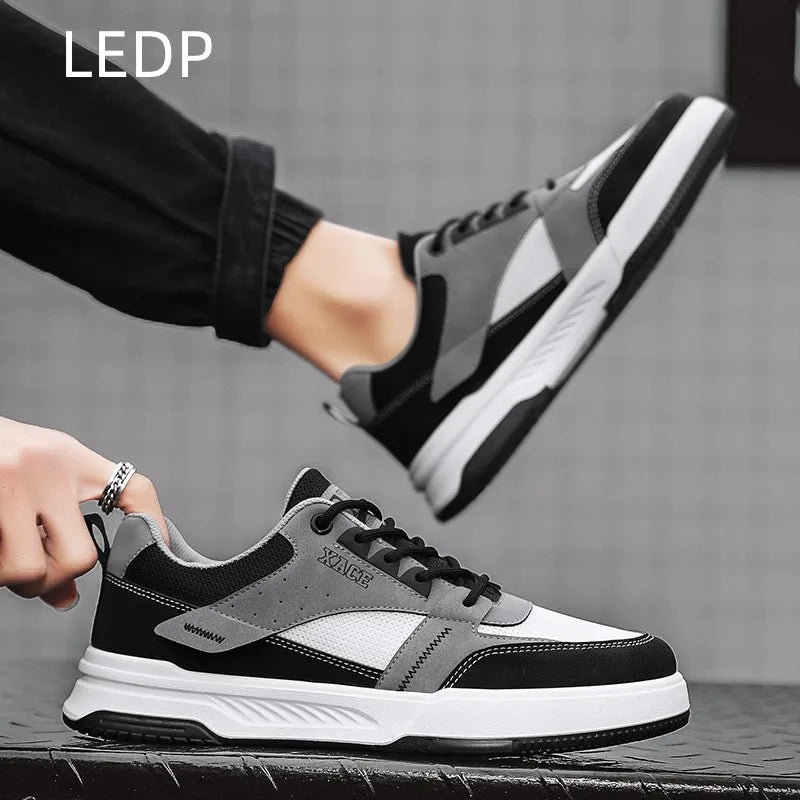 Men’s Sneakers 370