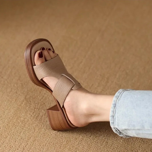 Women’s Sandals 153