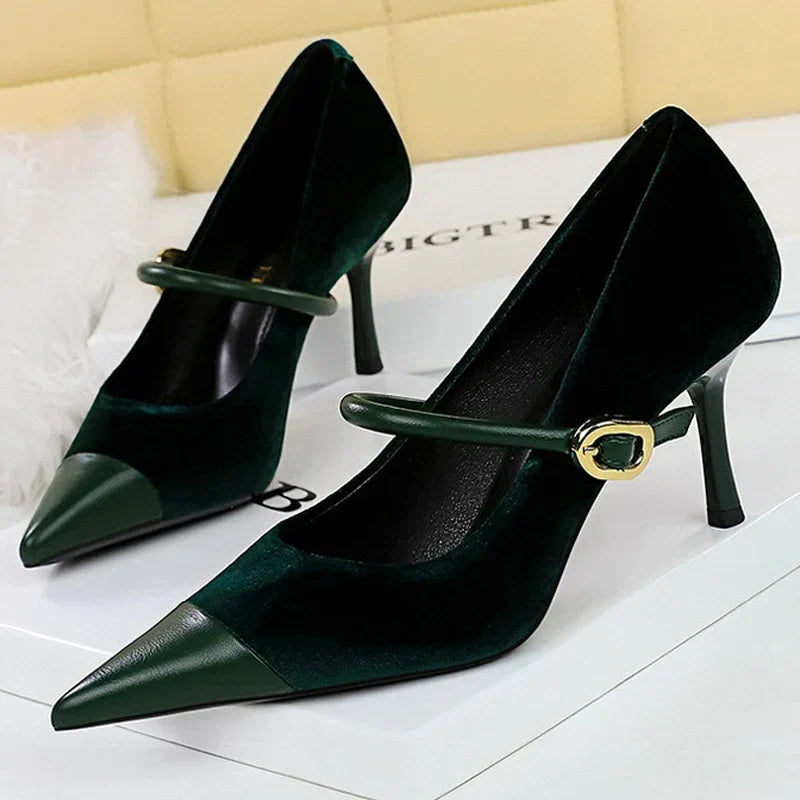 Women’s Heels 174