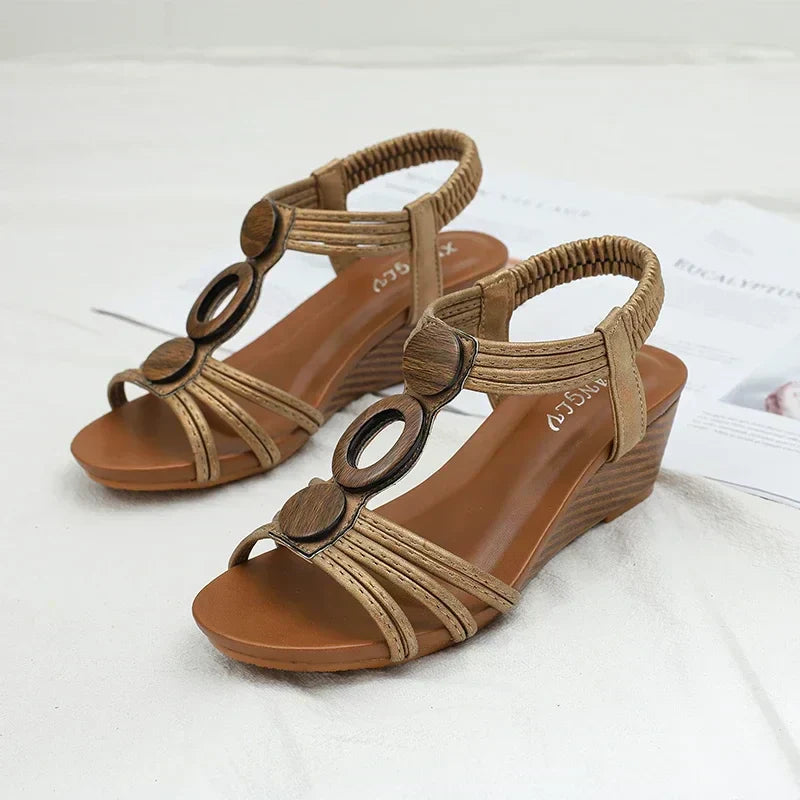 Women’s Sandals 185