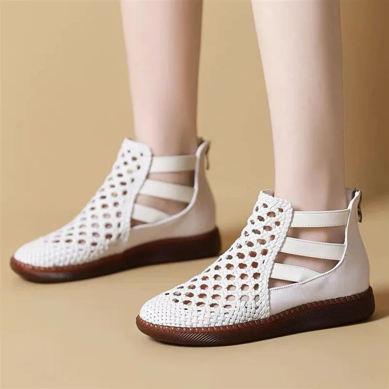 Women’s Sandals 121