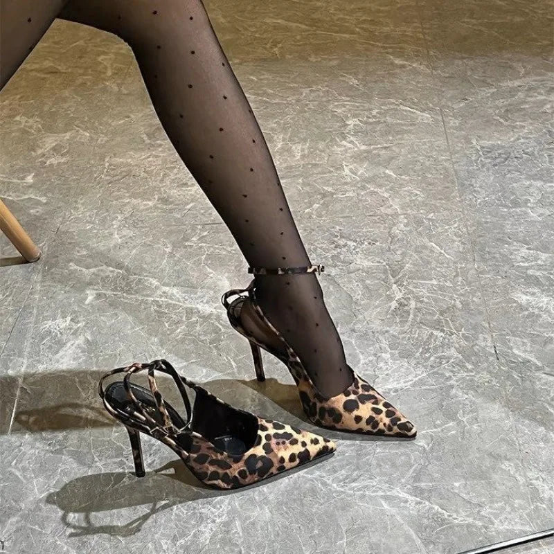 Women’s Heels 164