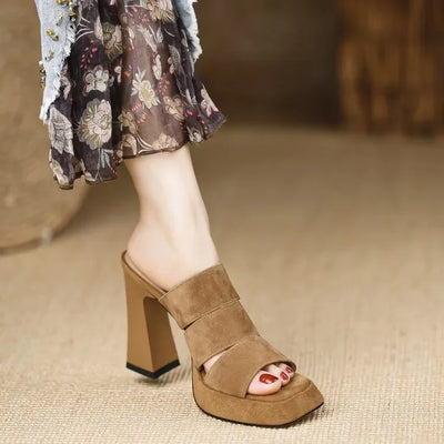 Women’s Heeled Sandals 149