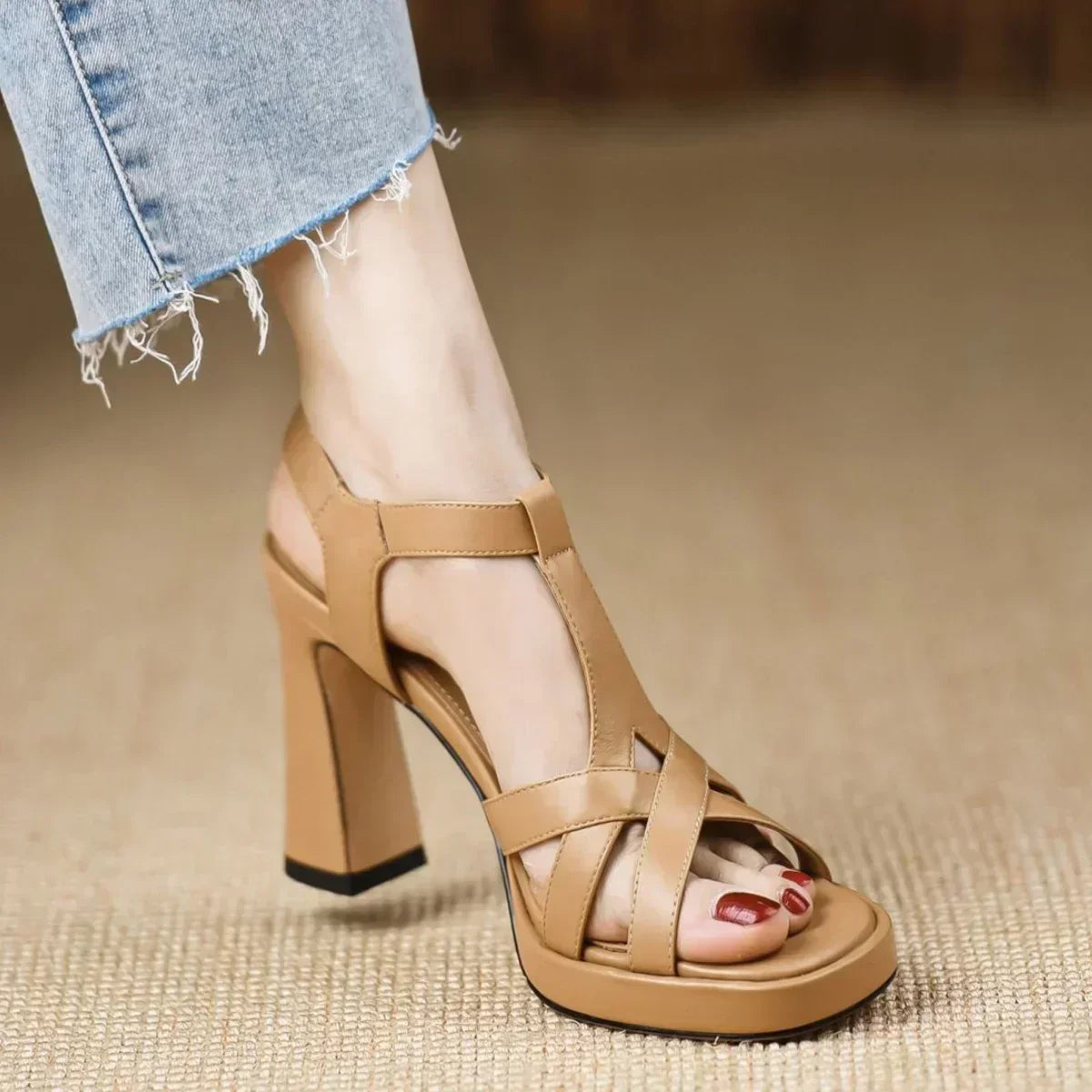 Women’s Heels 220