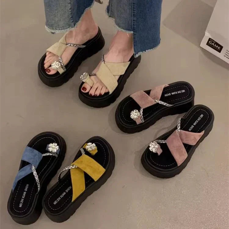 Women’s Slippers 250