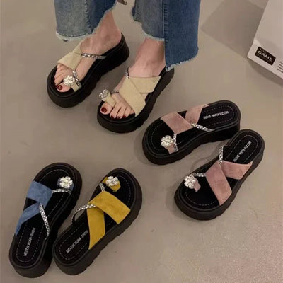 Women’s Slippers 250