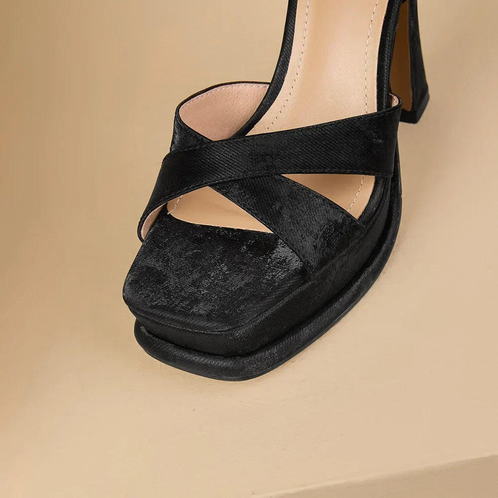 Women’s Heels 222