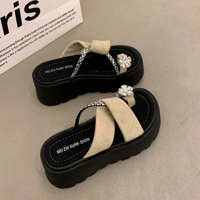 Women’s Slippers 250