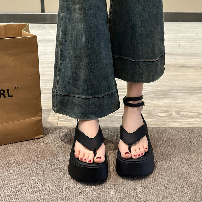 Women’s Sandals 242