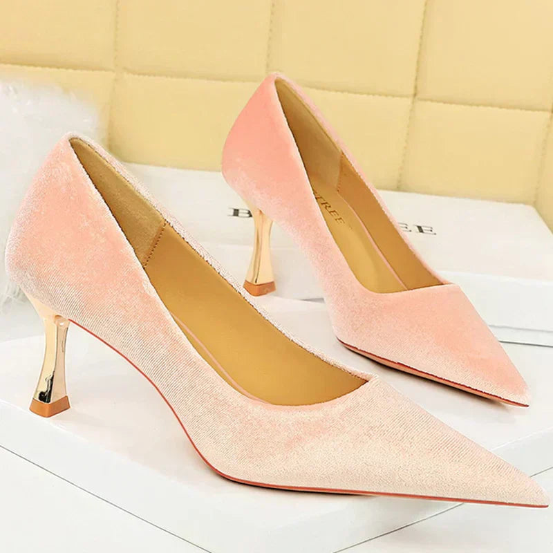 Women’s Heels 145