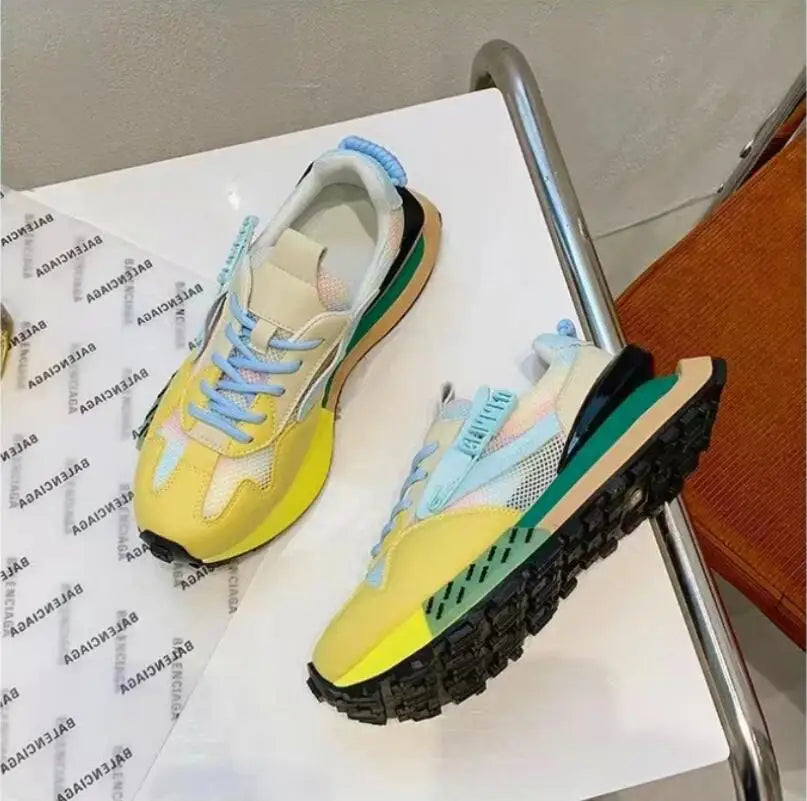 Women’s Sneakers 130