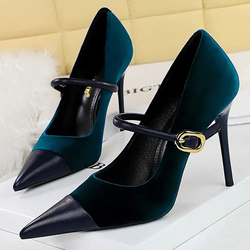 Women’s Heels 174