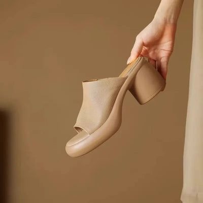 Women’s Sandals 174