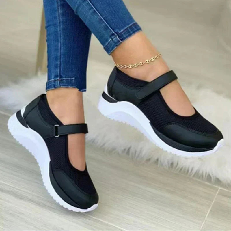 Women’s Sandals 207