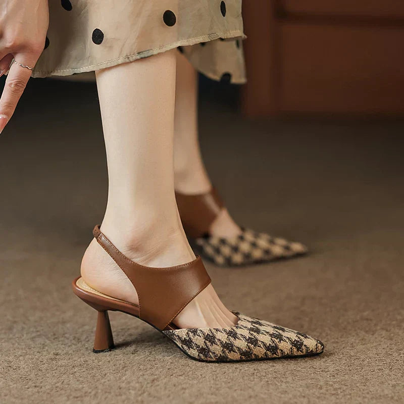 Women’s Sandals 157