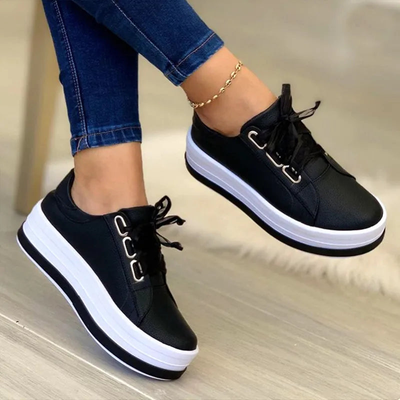 KADIN SPOR AYAKKABI 124