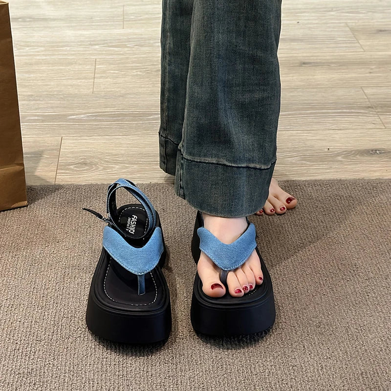 Women’s Sandals 242