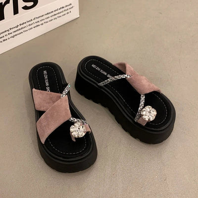 Women’s Slippers 250