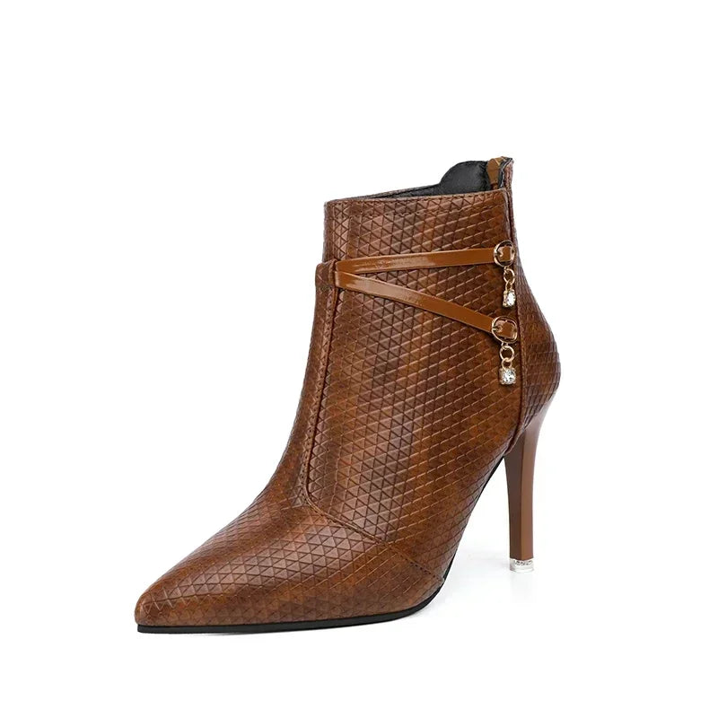 Women’s Boots 124