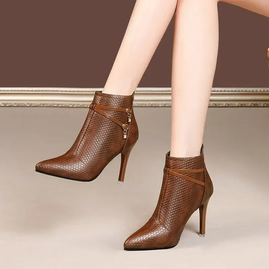 Women’s Boots 124