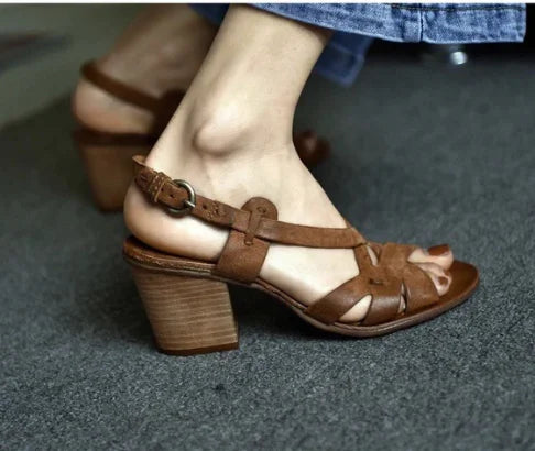 Women’s Sandals 166