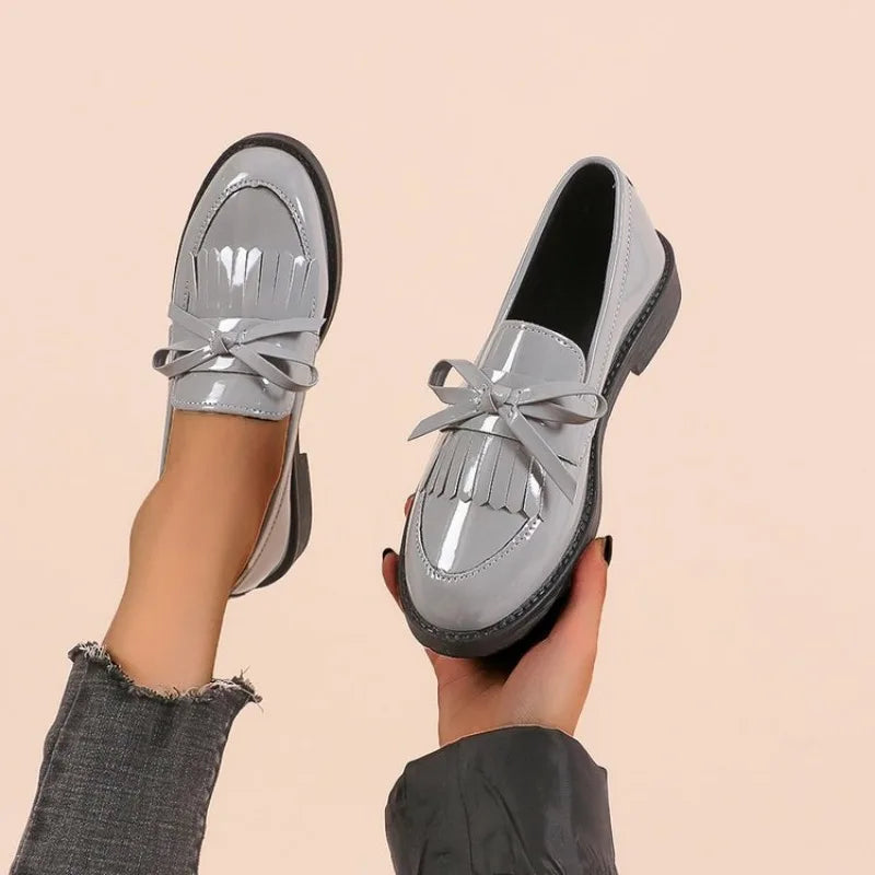 Women’s Sneakers 210