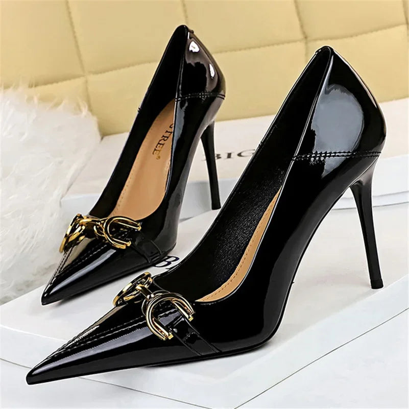 Women’s Heels 132