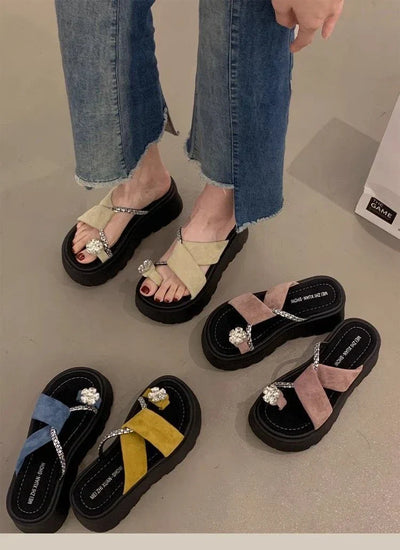 Women’s Slippers 250