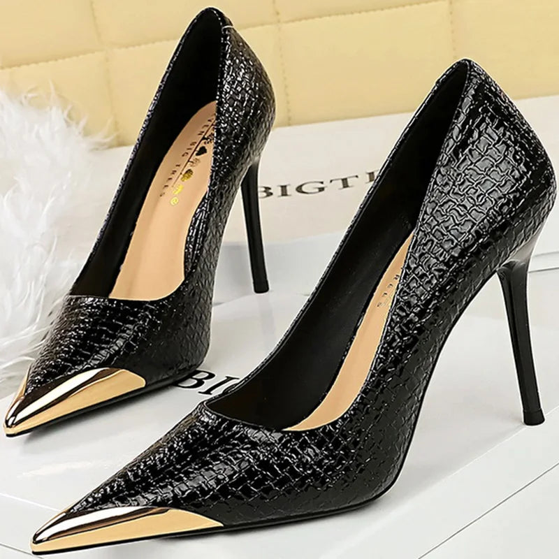 Women’s Heels 171